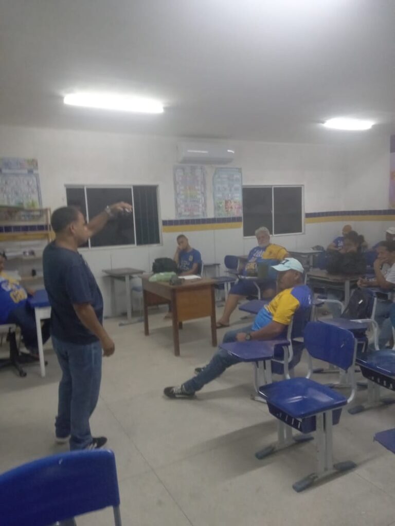 02/10 Mecânica de Motos (Escola Waldecyr) – Fotos